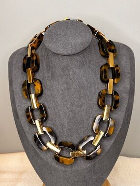 J. CREW Lucite Tortoise with Gold Tone Chain Link Necklace